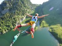 FB体育娱乐-双重尼奥交响曲，尼日利亚的团队压制与若日尼奥的孤勇扛旗