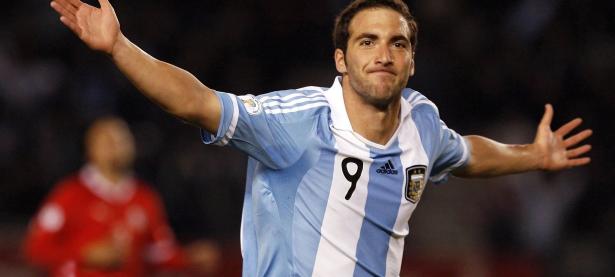 FBsports-佩雷兹关键制胜，法拉利策略与速度双重完胜索伯车队