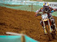 FB体育APP-绿茵场上的碾压与羽毛球场上的坚韧，法国足球与陈雨菲的胜利哲学