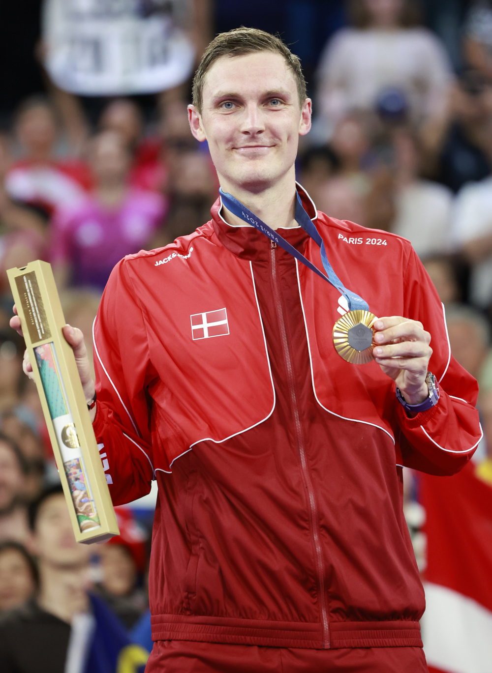 包含中国羽毛球队逆转丹麦羽毛球队，安赛龙高光表现的词条