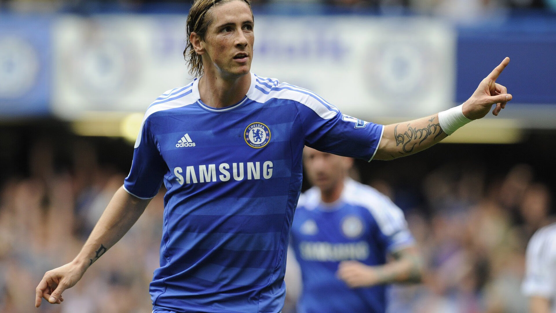 莱奥一剑封喉，瑞士战术完胜三狮军团—欧洲杯经典战役诞生记